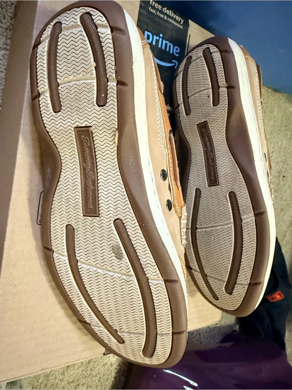 Tommy Bahama Men’s Light Tan & Tan Leather Boat Shoes size 10